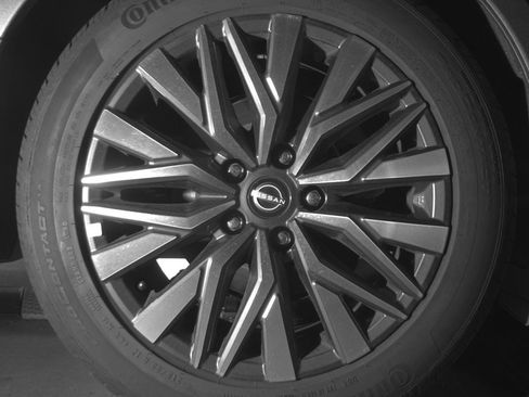 Used 2025 Nissan Altima 2.5 SV image 15