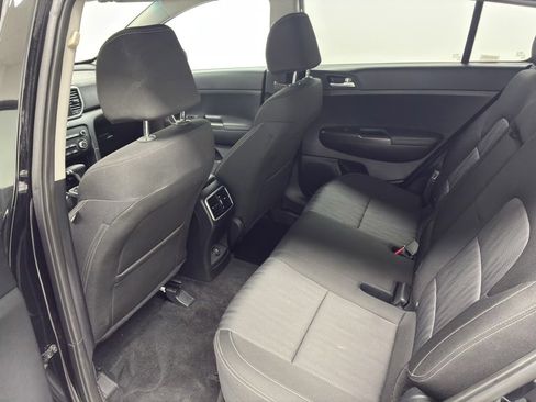 Used 2022 Kia Sportage LX image 41