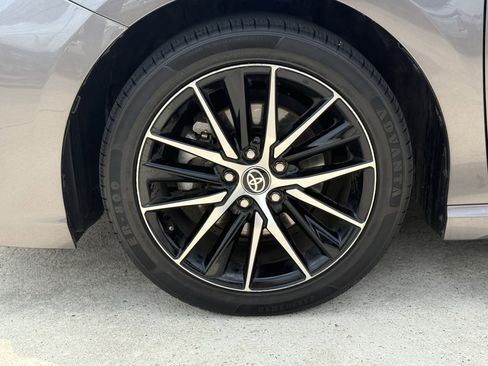 Used 2024 Toyota Camry SE FWD image 13