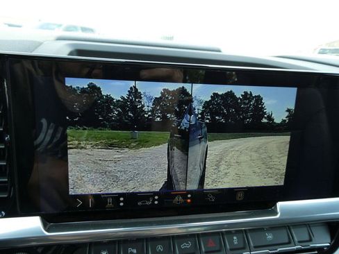 New 2026 Chevrolet Silverado 1500 High Country w/ High Country Premium Package AWD/4WD image 35