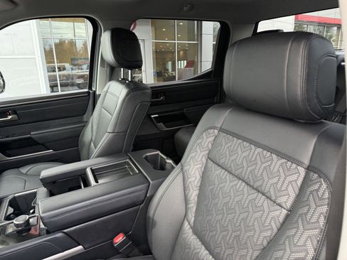 Used 2023 Toyota Tundra Limited image 17