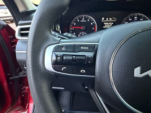 Used 2023 Kia K5 LXS image 37