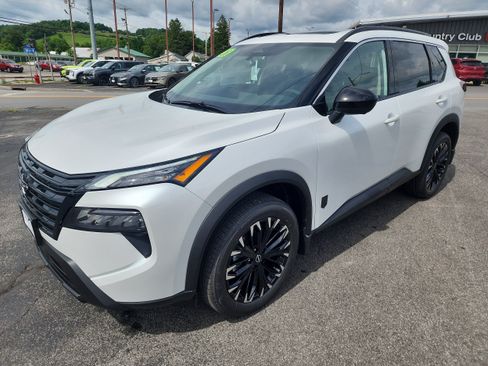 New 2026 Nissan Rogue Dark Armor AWD/4WD image 4