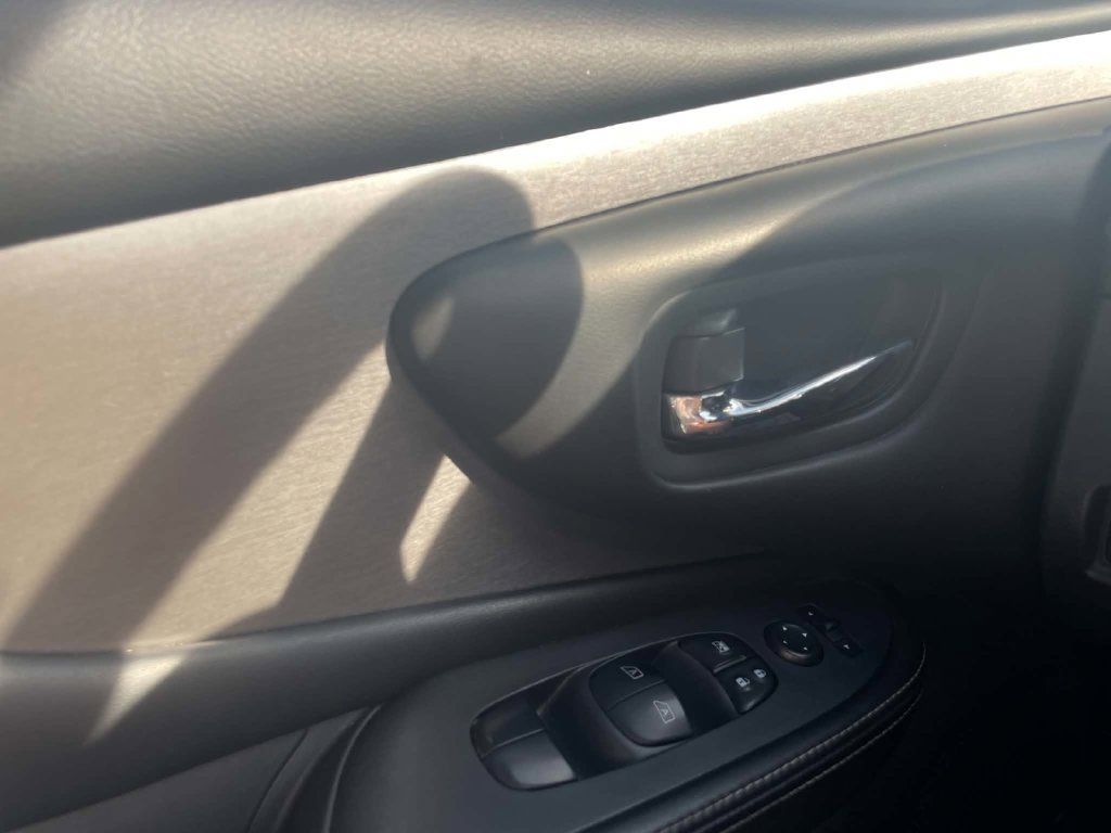 Used 2021 Nissan Murano S FWD image 13