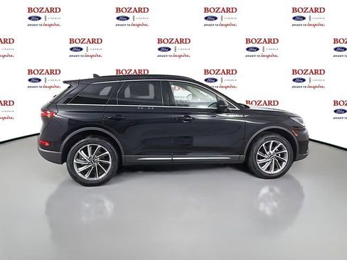 New 2026 Lincoln Corsair Premiere FWD image 9