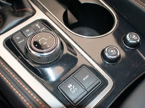 Used 2023 Nissan Maxima SR FWD image 33