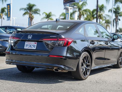 Used 2025 Honda Civic Sport image 9