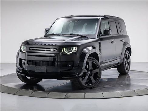 Used 2024 Land Rover Defender 110 X-Dynamic SE AWD/4WD image 1