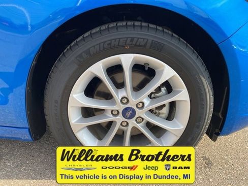 Used 2020 Ford Fusion SE image 33