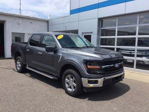 Used 2024 Ford F150 XLT image 2