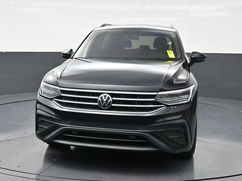 Used 2022 Volkswagen Tiguan S FWD image 8