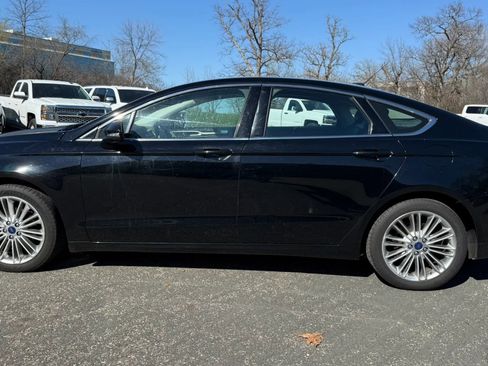 Used 2016 Ford Fusion SE w/ Equipment Group 202A AWD/4WD image 5