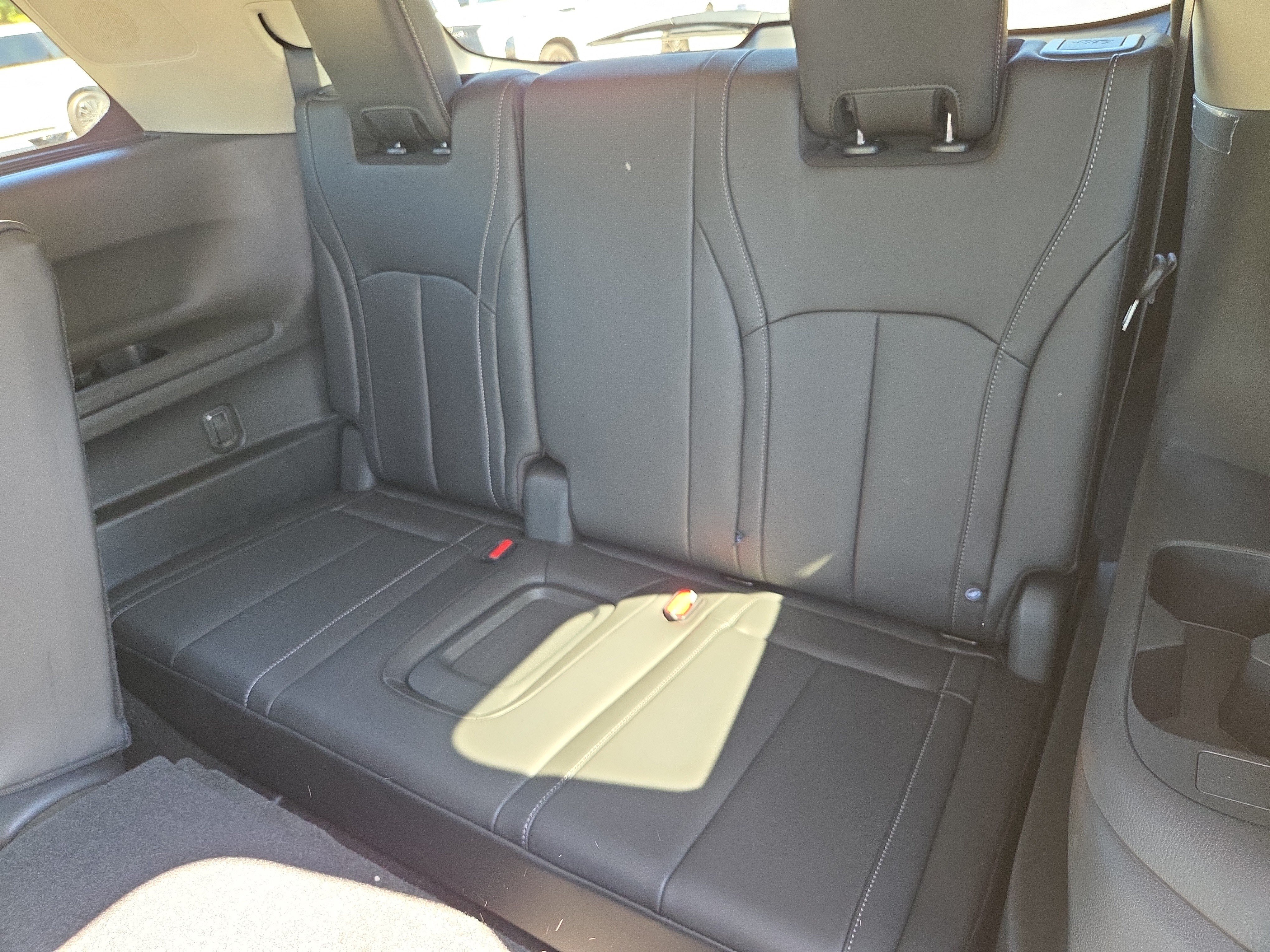 Used 2024 INFINITI QX60 Luxe FWD image 9