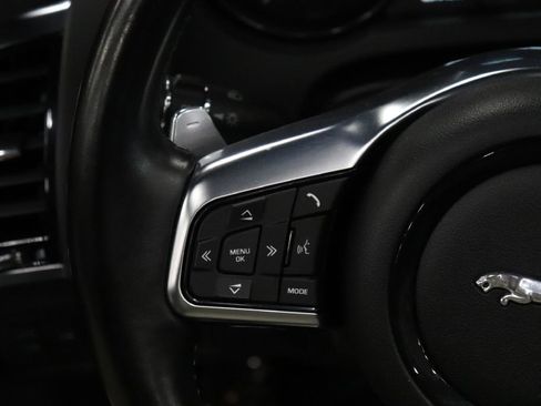 Used 2019 Jaguar F-TYPE Convertible image 27