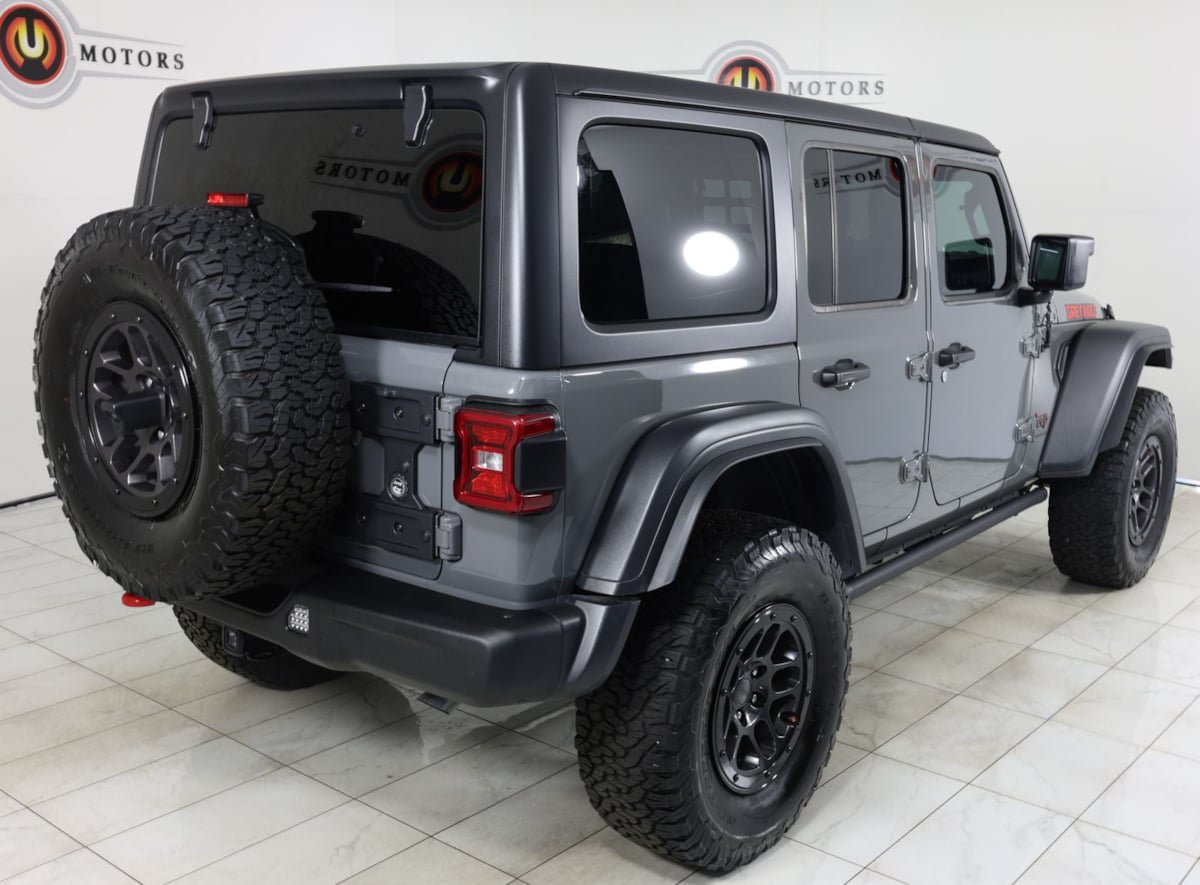 Used 2023 Jeep Wrangler Unlimited Rubicon w/ Xtreme 35 Tire Package AWD/4WD image 3