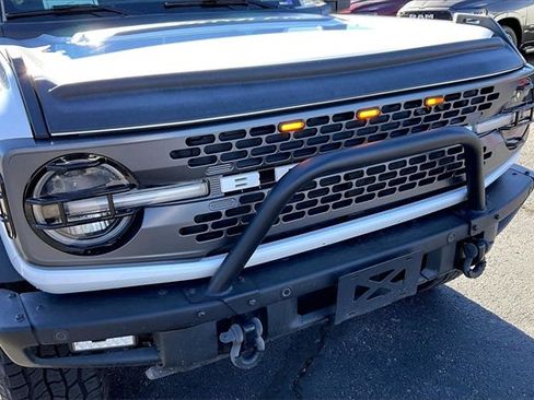 Used 2022 Ford Bronco Badlands image 29