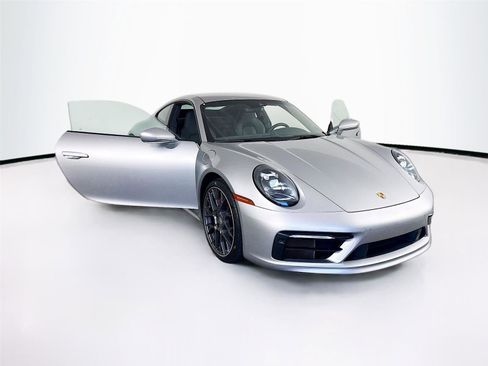Used 2021 Porsche 911 Carrera S RWD image 32