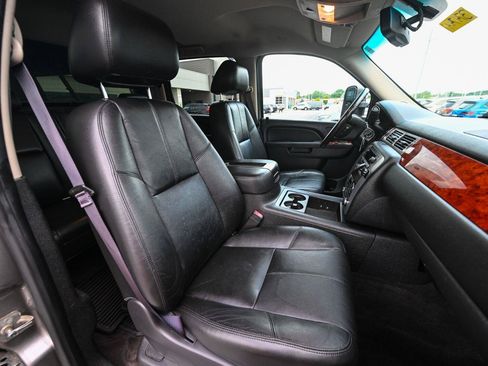 Used 2013 GMC Sierra 2500 SLT w/ SLT Convenience Package AWD/4WD image 24