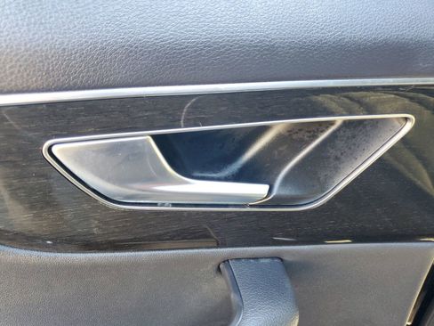 Used 2023 Audi Q7 3.0T Premium w/ Convenience Package image 19