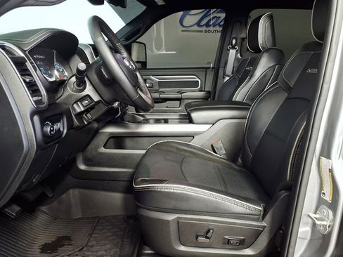 Used 2024 RAM 2500 Laramie w/ Night Edition AWD/4WD image 8