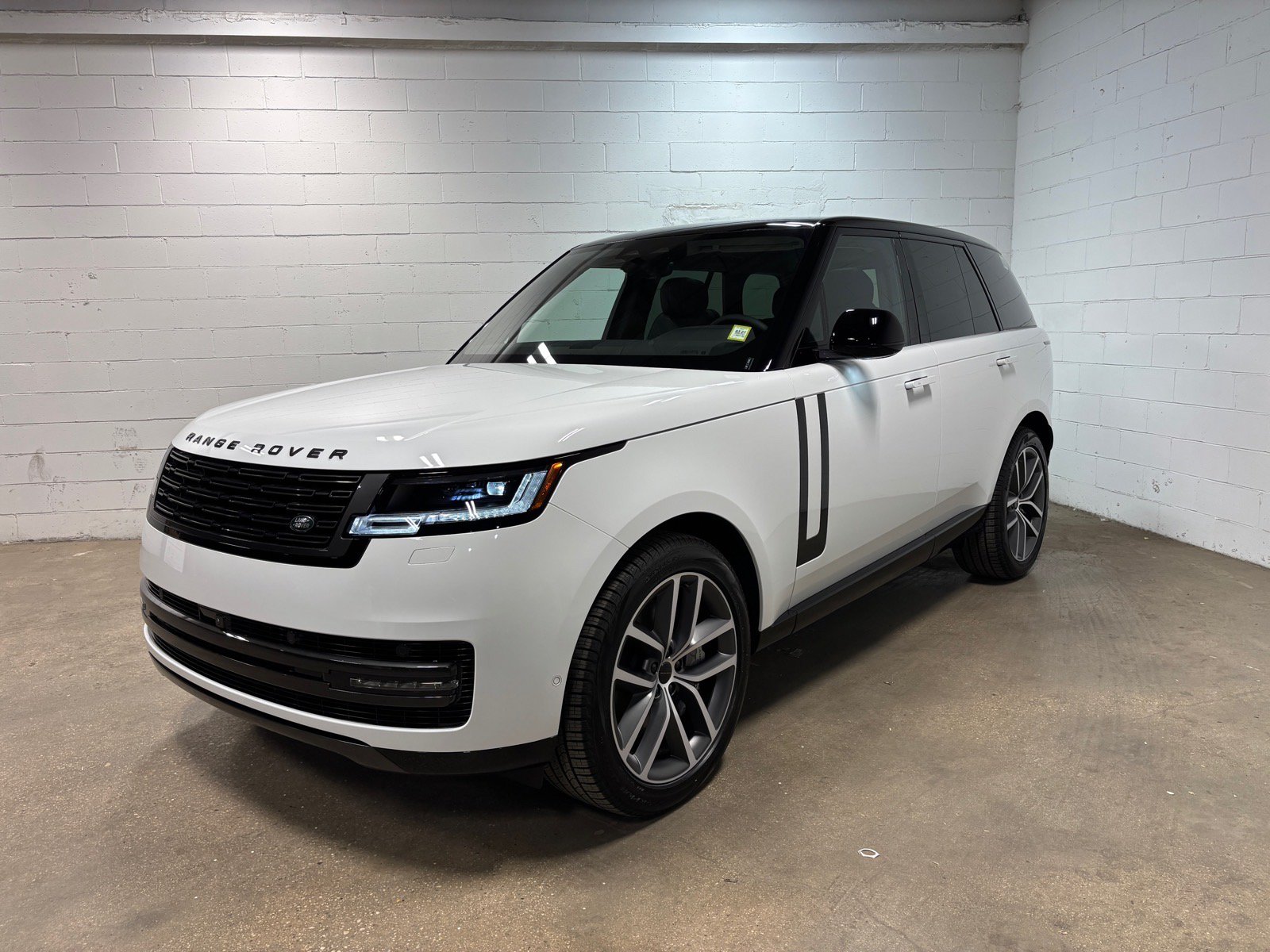 New 2026 Land Rover Range Rover SE AWD/4WD image 1