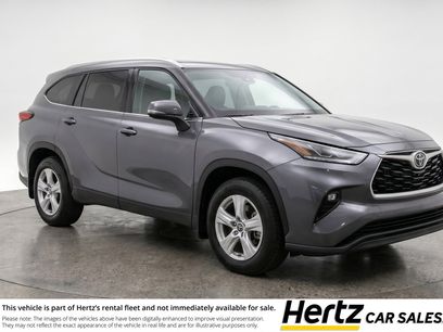 Used 2025 Toyota Highlander LE