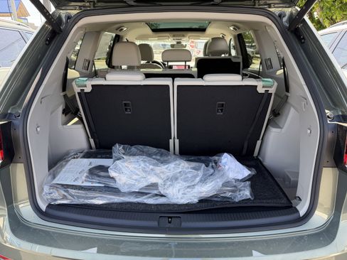 New 2026 Volkswagen Atlas SEL Premium R-Line AWD/4WD image 28