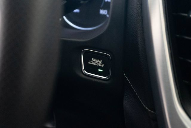 Used 2023 GMC Acadia SLE FWD image 10