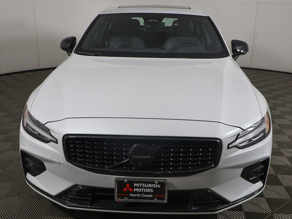 Used 2024 Volvo S60 B5 Plus w/ Climate Package AWD/4WD image 14