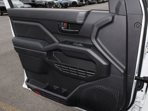New 2026 Toyota Tacoma SR w/ SR Upgrade Package AWD/4WD image 8