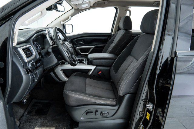 Used 2021 Nissan Titan SV w/ SV Convenience Package AWD/4WD image 27