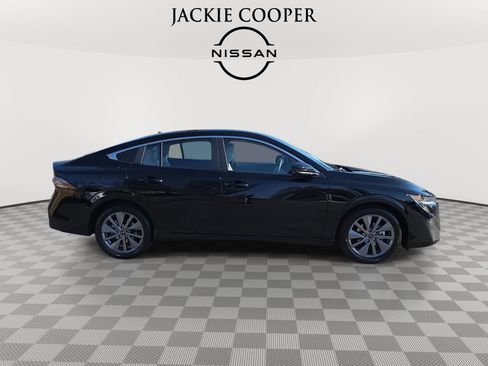 New 2026 Nissan Sentra SL w/ Floor Mat Package FWD image 4
