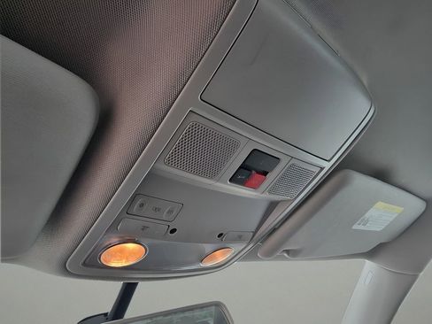 Used 2015 Volkswagen Passat 1.8T Wolfsburg Edition image 23