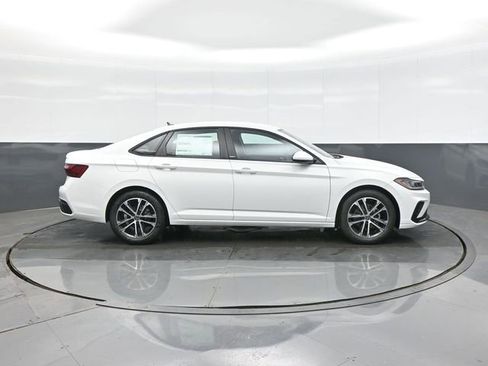 New 2026 Volkswagen Jetta Sport image 8