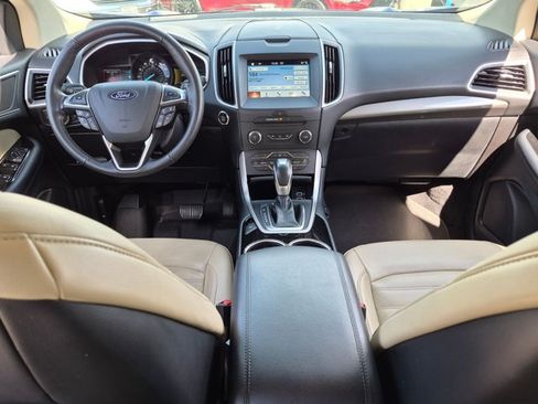 Used 2018 Ford Edge SEL w/ Equipment Group 201A FWD image 16
