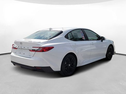 New 2026 Toyota Camry SE w/ Multimedia Upgrade Package FWD image 4