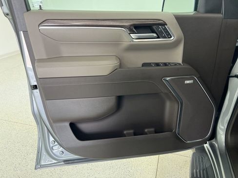 Used 2023 Chevrolet Silverado 1500 LTZ w/ Technology Package image 21