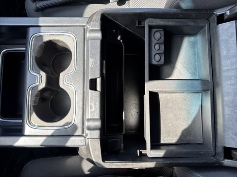 Used 2017 Chevrolet Silverado 1500 LT w/ Midnight Edition image 24