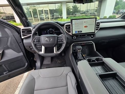 Used 2026 Toyota Tundra Limited AWD/4WD image 11