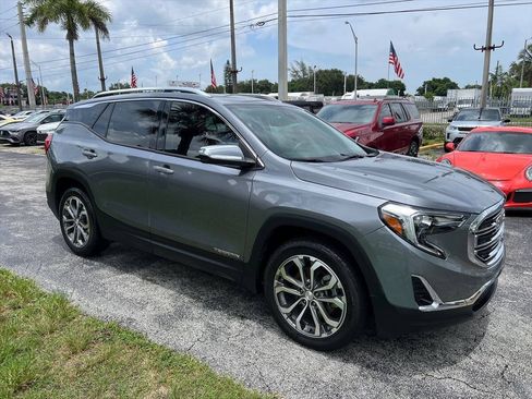 Used 2020 GMC Terrain SLT w/ Preferred Package FWD image 4