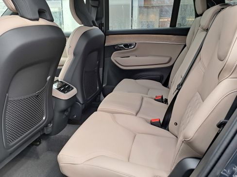 New 2026 Volvo XC90 B6 Plus w/ Protection Package Premier AWD/4WD image 7