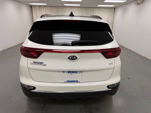 Used 2022 Kia Sportage EX FWD image 4
