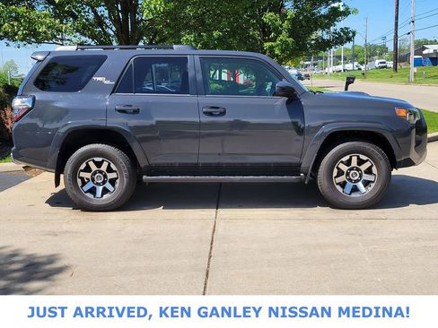 Used 2024 Toyota 4Runner TRD Off-Road AWD/4WD image 2