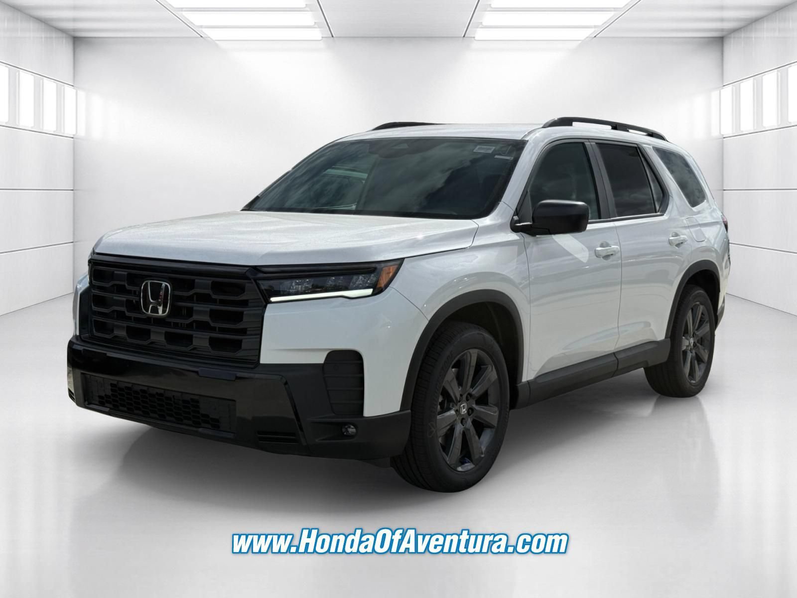 New 2026 Honda Pilot Sport image 3