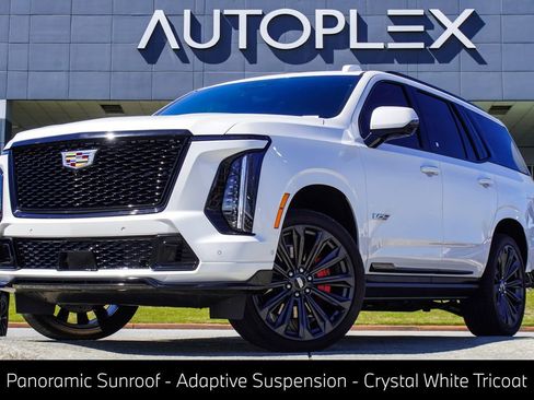 Used 2025 Cadillac Escalade V AWD/4WD image 1