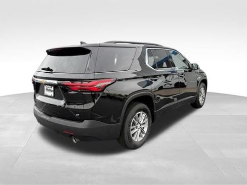 Used 2023 Chevrolet Traverse LT FWD image 13