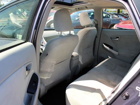 Used 2014 Toyota Prius Three w/ Solar Roof Package FWD image 13