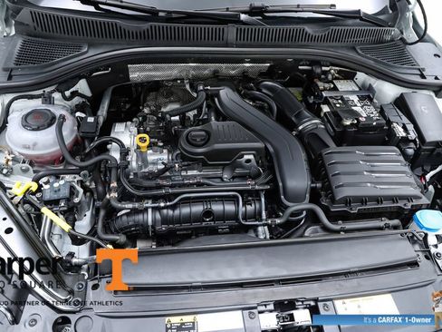 Used 2025 Volkswagen Jetta SE w/ Sunroof Package image 65