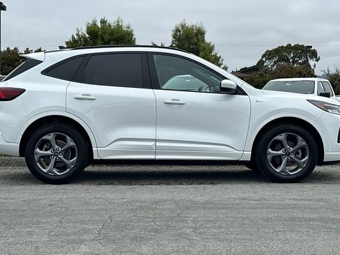 Used 2023 Ford Escape ST-Line Select w/ Tech Pack #1 AWD/4WD image 7