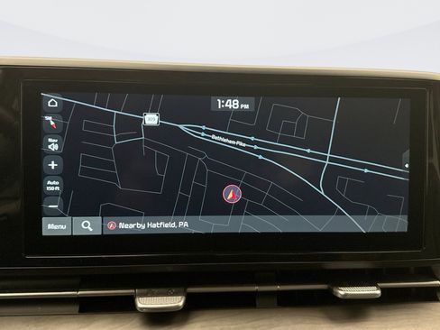 Used 2024 Kia Carnival EX image 15